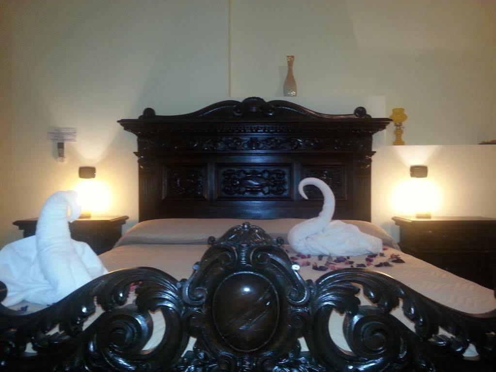 アヴェク モア ローマ Bed & Breakfast エクステリア 写真